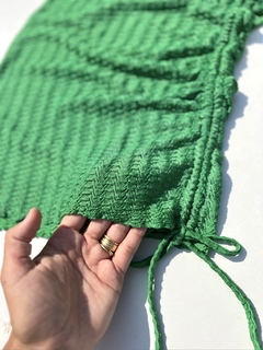 Saia Franzida Verde Bandeira Texturizado Delmar - comprar online
