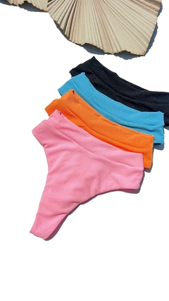 Biquini Bia Laranja Itaparica Calcinha Hot Pants - Aluvie