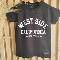 Remera California negra