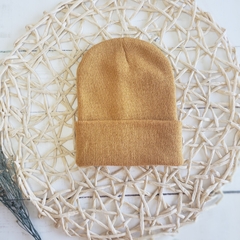 Gorro de lana tostado