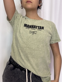 Remera MANHATAN verde - comprar online