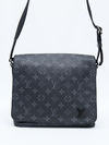 Bolsa Louis Vuitton Monogram District PM Messenger - loja online