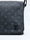 Bolsa Louis Vuitton Monogram District PM Messenger na internet