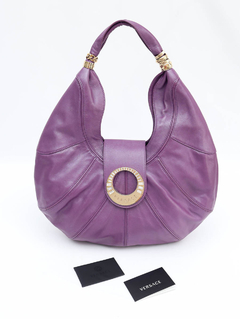 Bolsa Versace Hobo Lilas na internet