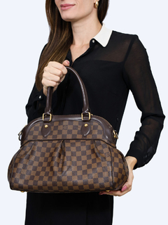 Bolsa Louis Vuitton Trevi PM na internet