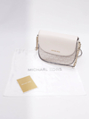 Bolsa Michael Kors Flap Monograma Crossbody na internet