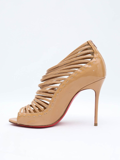 Sandália Louboutin - 36 BRA - loja online