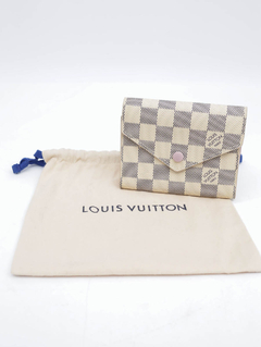 Carteira Louis Vuitton Victorine - Paris Brechó