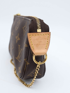 Mini Pochette Louis Vuitton Accessoires On Chain