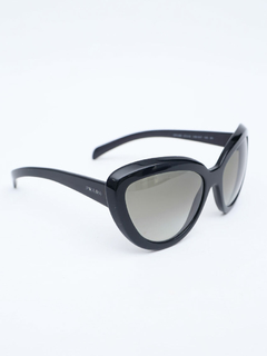 Óculos de Sol Prada SPR08R - Paris Brechó