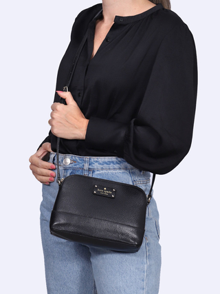 Kate Spade Small Black Leather Crossbody - comprar online