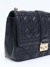 Bolsa Miss Dior Cannage Lambskin Medium Flap na internet