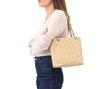 Bolsa Chanel Beige Quilted Caviar Leather Petite Shopping Tote - comprar online