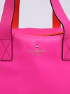 Bolsa Kate Spade Néon Summer Squared na internet