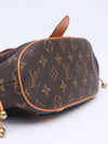 Bolsa Louis Vuitton Theda GM - comprar online