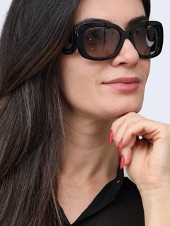 Óculos de Sol Prada Baroque SPR270 - comprar online