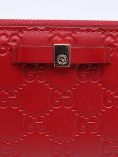 Carteira Gucci Red Guccissima Bow Zip Around - Paris Brechó