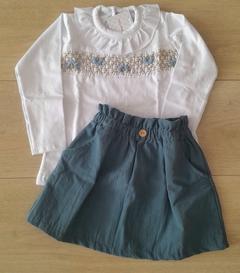 Remera smock flor celeste