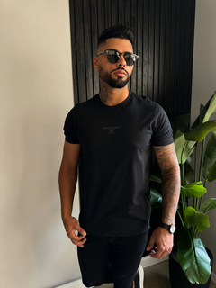 CAMISETA EMPORIO ARMANI MILANO - TOTAL BLACK - comprar online