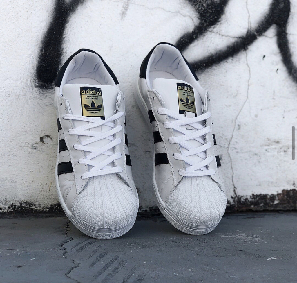 Tenis Adidas superstar branco - compre online, ótimos preços