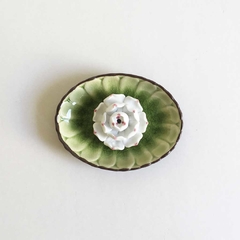 Incensário Prato em Cerâmica com flor de lótus na internet