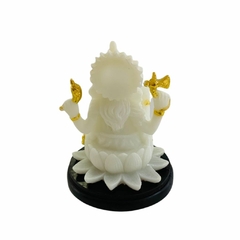 Ganesha sobre Flor de Lótus na internet