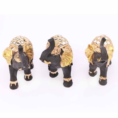 3 Elefantes Dourados na internet