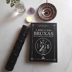 A bíblia das bruxas - Manual completo para prática da bruxaria - comprar online