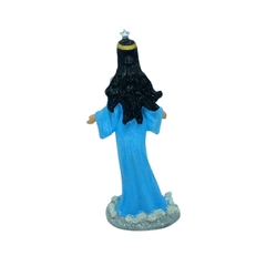 Estatueta Iemanjá com manto azul claro - 15cm em resina na internet