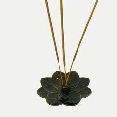 Incensário de metal flor de lótus 7 varetas - comprar online