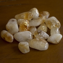 Pedra rolada citrino - Loja Online Varejo de Produtos Esotéricos - Mandala Esotérica
