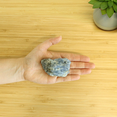Drusa de Cianita Azul - Pedra de São Miguel Arcanjo - Loja Online Varejo de Produtos Esotéricos - Mandala Esotérica