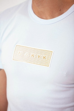 Camiseta Nakyk Niemeyer Gold Branco na internet