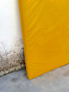 Estofado Amarelo para Pallet (1m X 1,20m) - comprar online