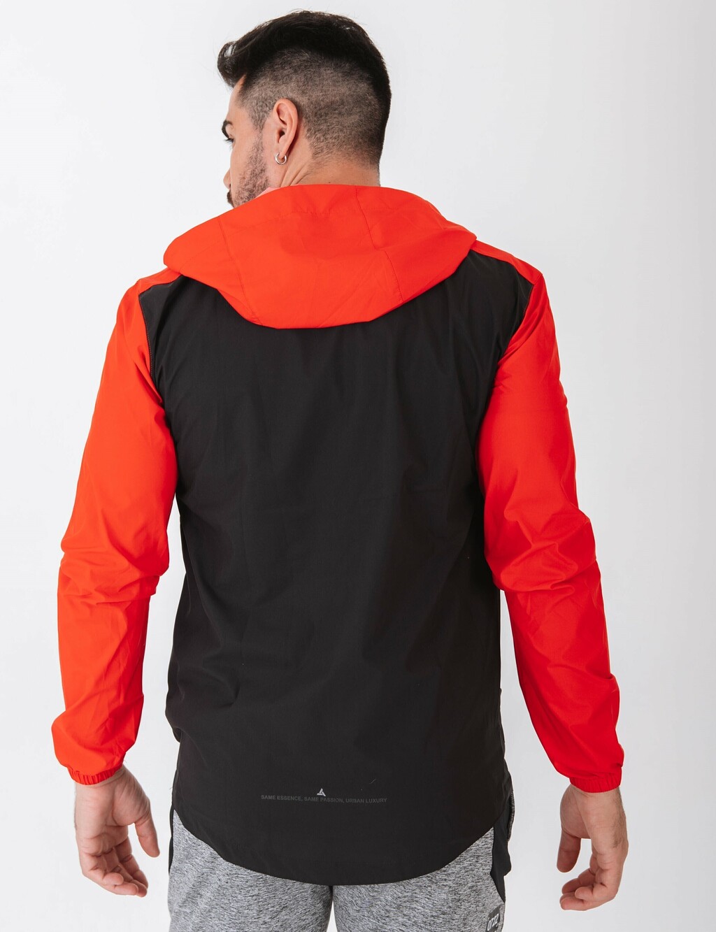 CAMPERA ROMPEVIENTO IMPERMEABLE WHATHERPROOF URBAN LUXURY