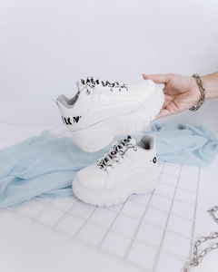 Mini Sneakers Amor Blancas - comprar online
