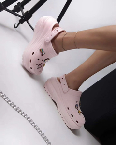 Crocs con plataforma rosa outlet