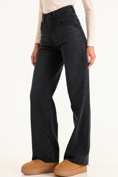 Wide leg bigotes (BLACK JOTA) - comprar online