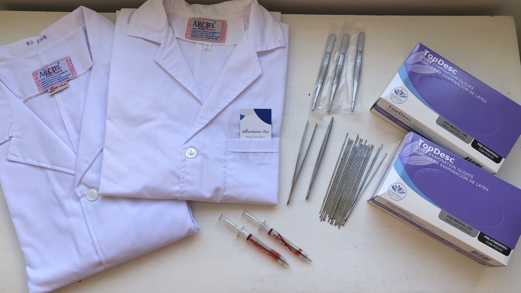 Kit sutura con pad - Comprar en Guardapolvos Azul