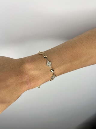 Pulseira Três Trevo Cravejado no Dourado