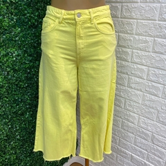 Calça jeans pantacourt amarela Zara TAM: 36
