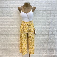 Calça pantalona amarela e branca Tam: P - loja online