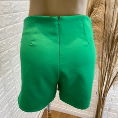 Shorts saia verde TAM: 40 - loja online