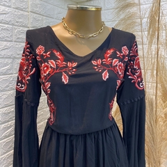 Vestido preto com estampa vermelha Ave Rara novo TAM: 38 - comprar online