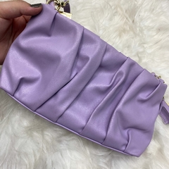 Bolsa lilás com duas alças Santa Lolla - comprar online