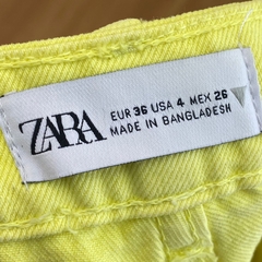 Calça jeans pantacourt amarela Zara TAM: 36 na internet