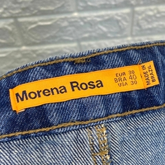 Shorts jeans com detalhe de onça Morena Rosa Tam: 40 na internet