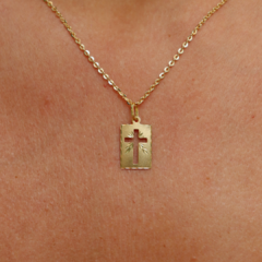 Pingente medalha de cruz vazada em ouro 18k (065) - comprar online
