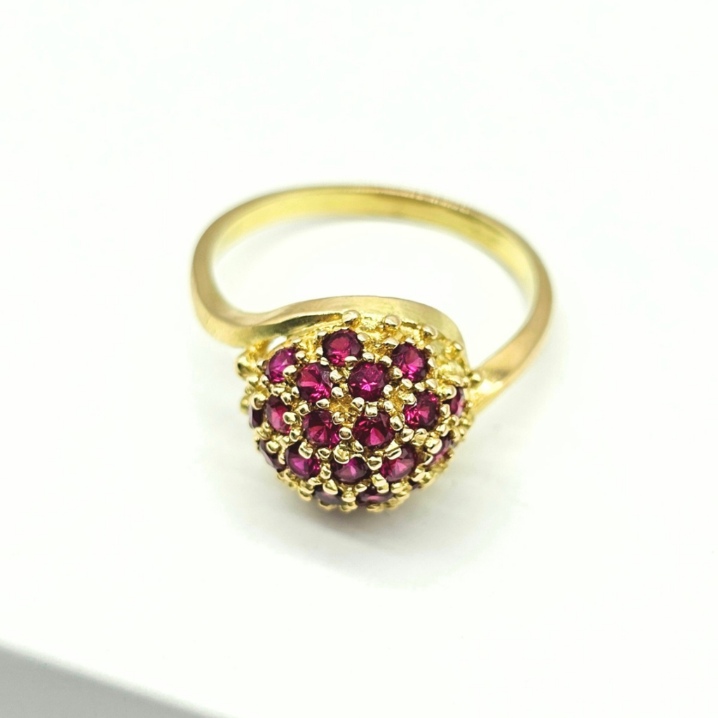 Anillo frutilla oro 18 kilates hotsell