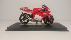 Miniatura - Moto - Yamaha YZR500 - Max Biaggi 2001 na internet